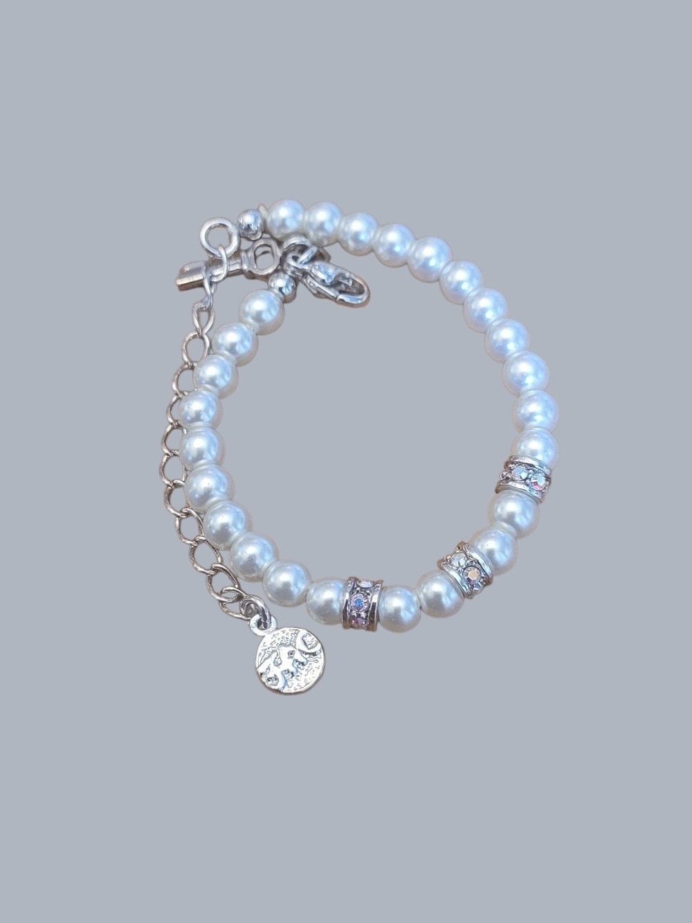 🥳4/$75!🥳 Elegant Swarovski and Pearl Bracelet with Silver Accents
